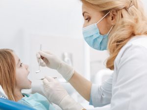 ¿Por qué y cuándo llevar a nuestros hijos al dentista?